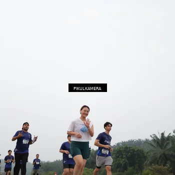 Runner Photo 7398880