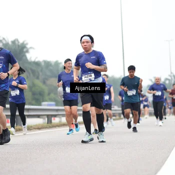 Runner Photo 7398886