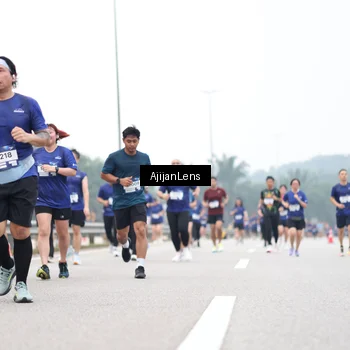 Runner Photo 7398900