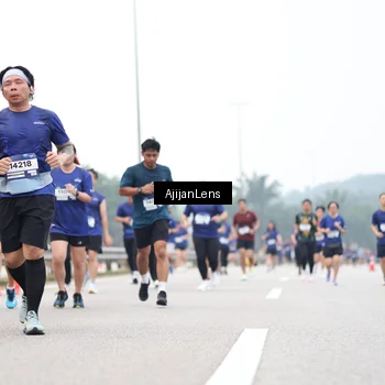 Runner Photo 7398915