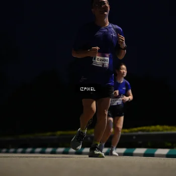 Runner Photo 7398934