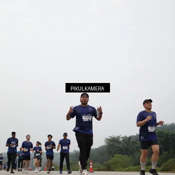 Runner Photo 7398964