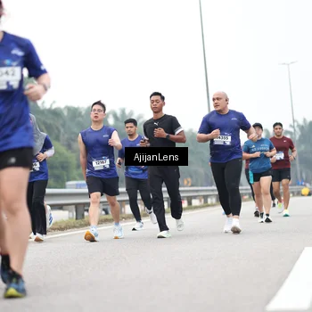 Runner Photo 7398984