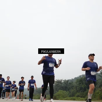 Runner Photo 7399007