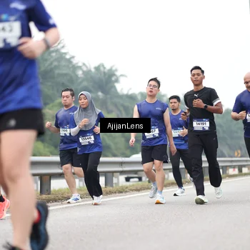Runner Photo 7399025