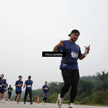 Runner Photo 7399079