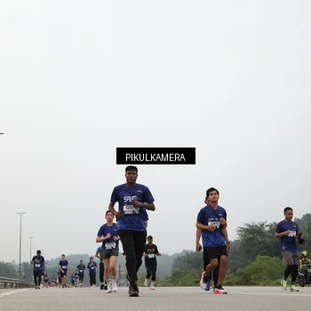 Runner Photo 7399092