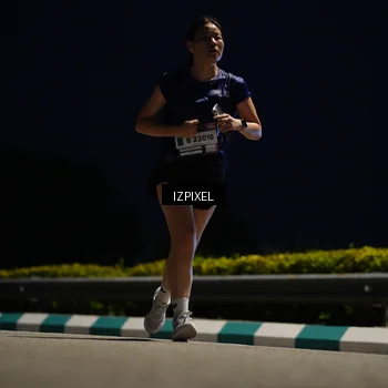 Runner Photo 7399094