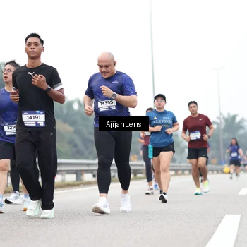 Runner Photo 7399099