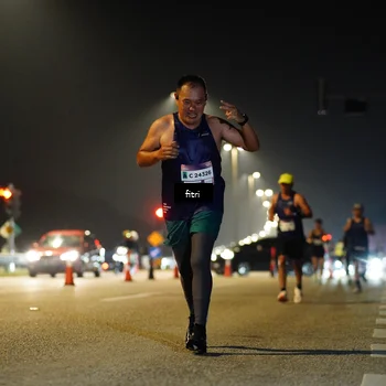Runner Photo 7399112