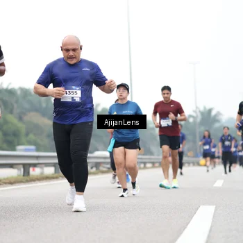 Runner Photo 7399127