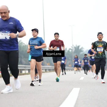 Runner Photo 7399140