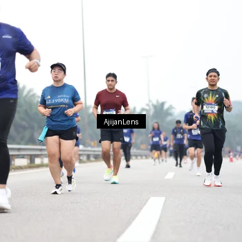 Runner Photo 7399147