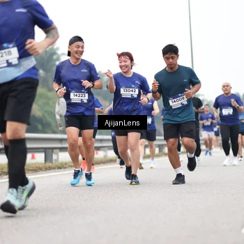 Runner Photo 7399153
