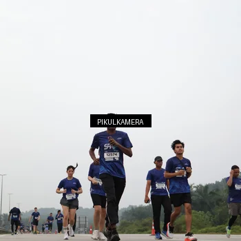 Runner Photo 7399167