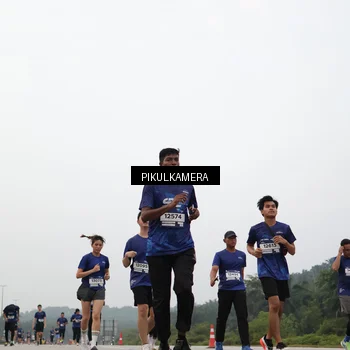 Runner Photo 7399235