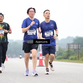 Runner Photo 7399244