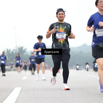 Runner Photo 7399266