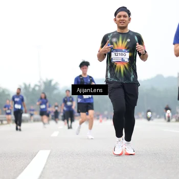 Runner Photo 7399285