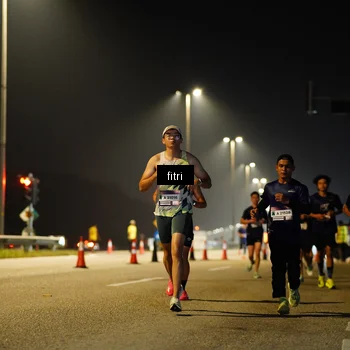 Runner Photo 7399307