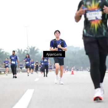 Runner Photo 7399332