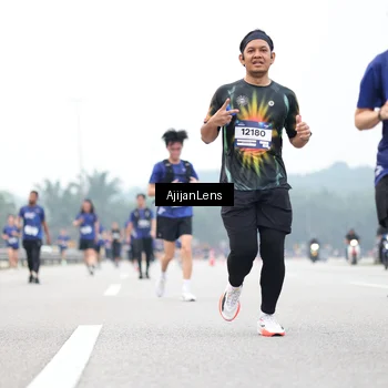Runner Photo 7399344