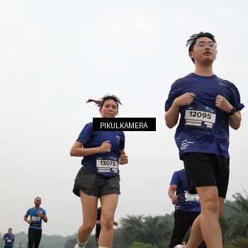 Runner Photo 7399368