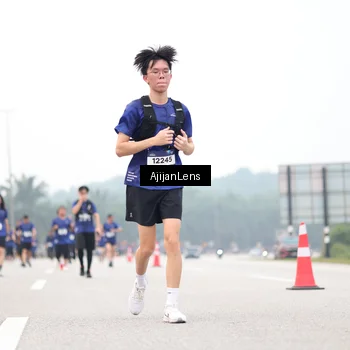 Runner Photo 7399369