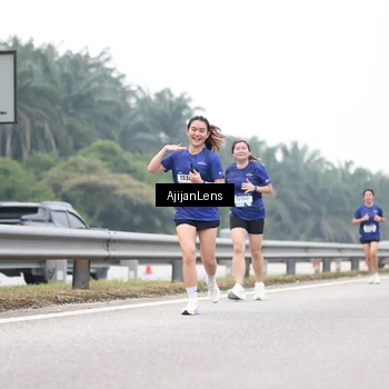 Runner Photo 7399370