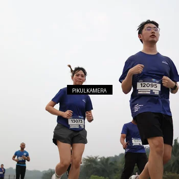 Runner Photo 7399371