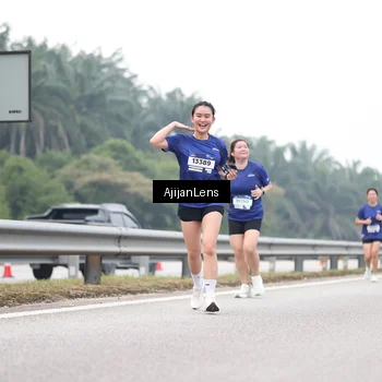 Runner Photo 7399397