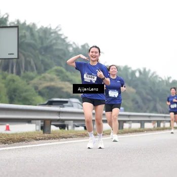 Runner Photo 7399414