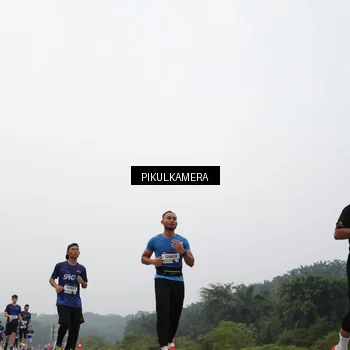 Runner Photo 7399418