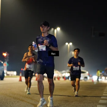 Runner Photo 7399452