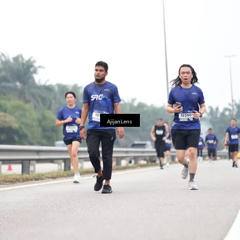Runner Photo 7399473