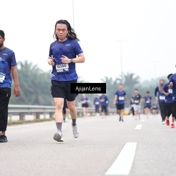 Runner Photo 7399513