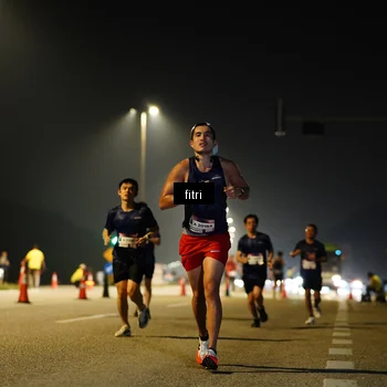 Runner Photo 7399557