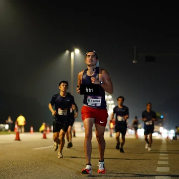 Runner Photo 7399571