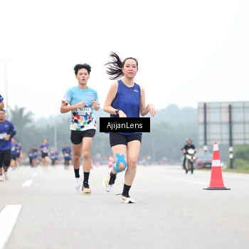 Runner Photo 7399655