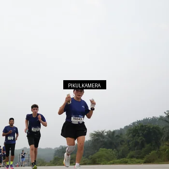 Runner Photo 7399693