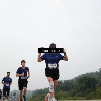 Runner Photo 7399700