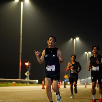 Runner Photo 7399771