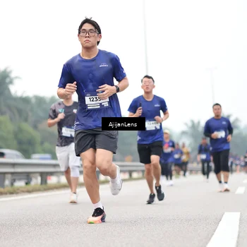 Runner Photo 7399782