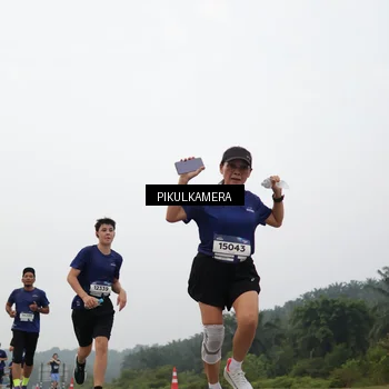 Runner Photo 7399816
