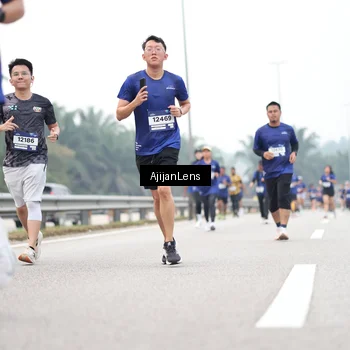 Runner Photo 7399851