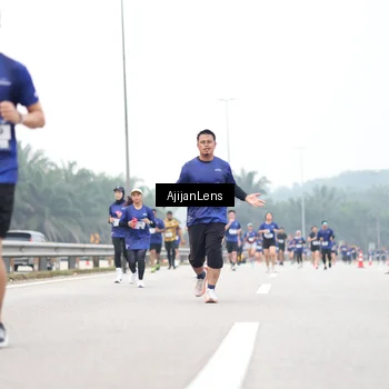 Runner Photo 7399885