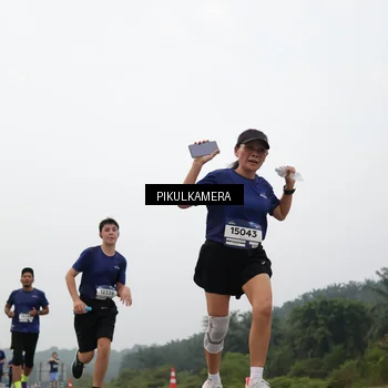 Runner Photo 7399893