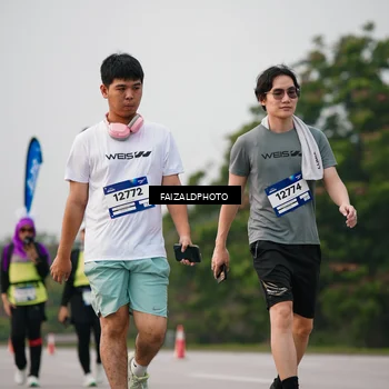 Runner Photo 7399896