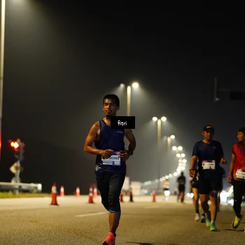 Runner Photo 7399898