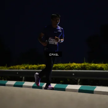 Runner Photo 7399900